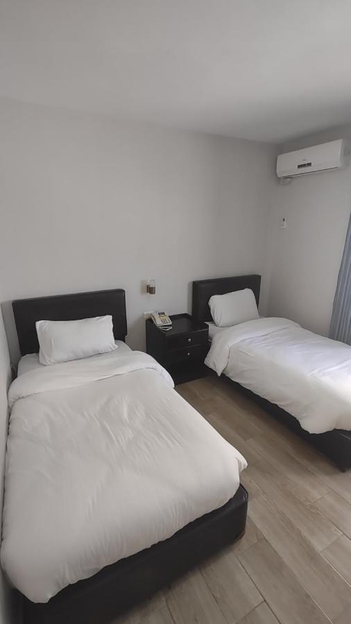 Black Iris Hotel Μάνταμπα Εξωτερικό φωτογραφία