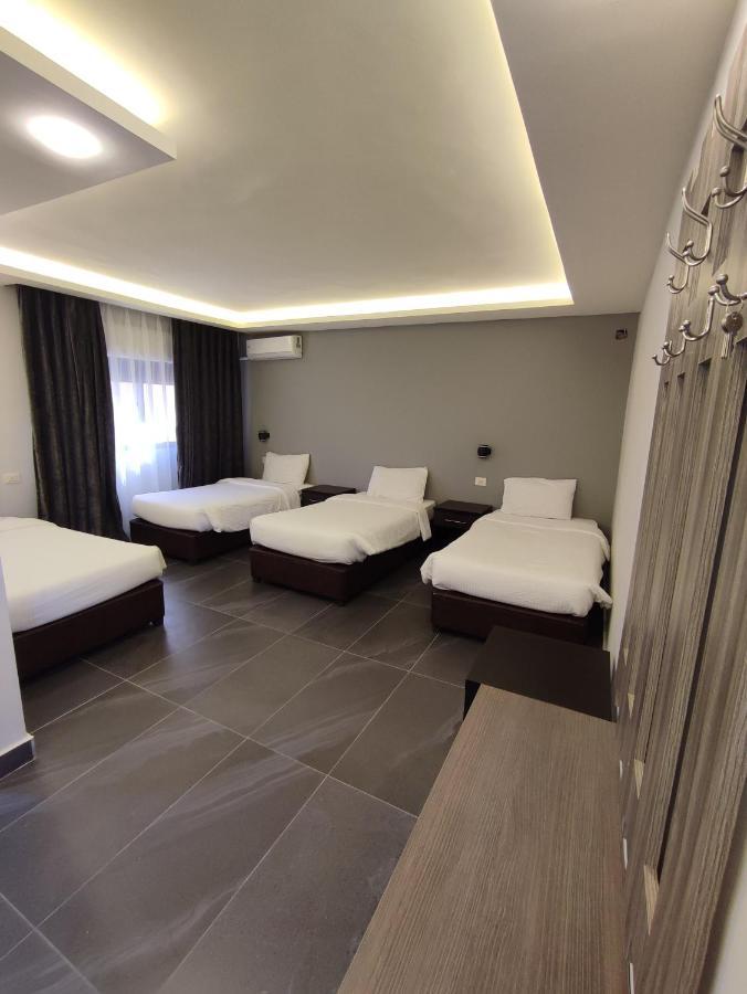 Black Iris Hotel Μάνταμπα Εξωτερικό φωτογραφία